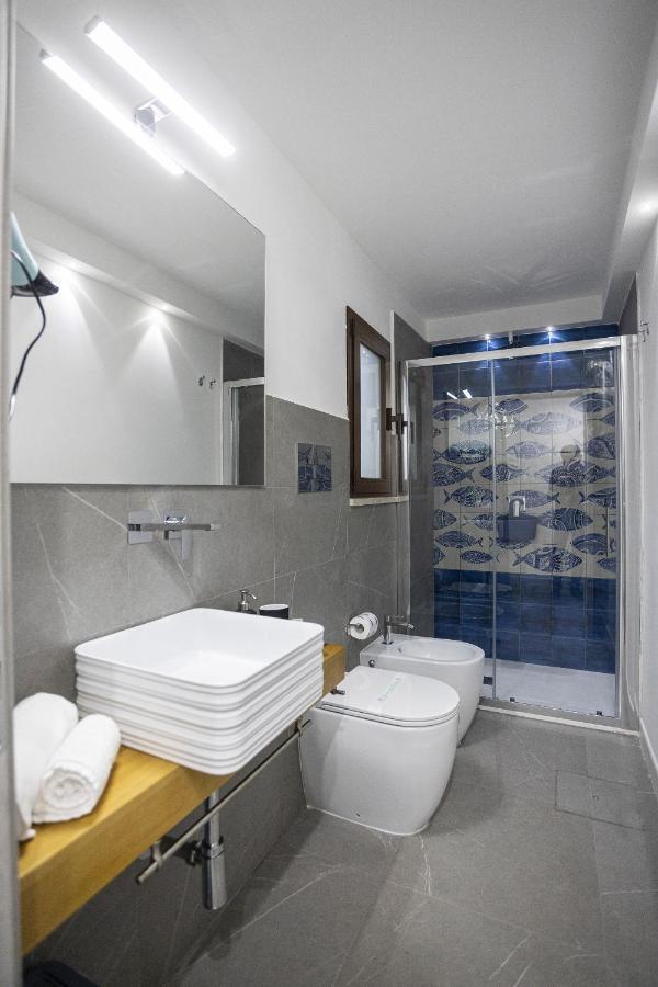 Acquaro Suite Apartments サン・ヴィート・ロ・カーポ エクステリア 写真